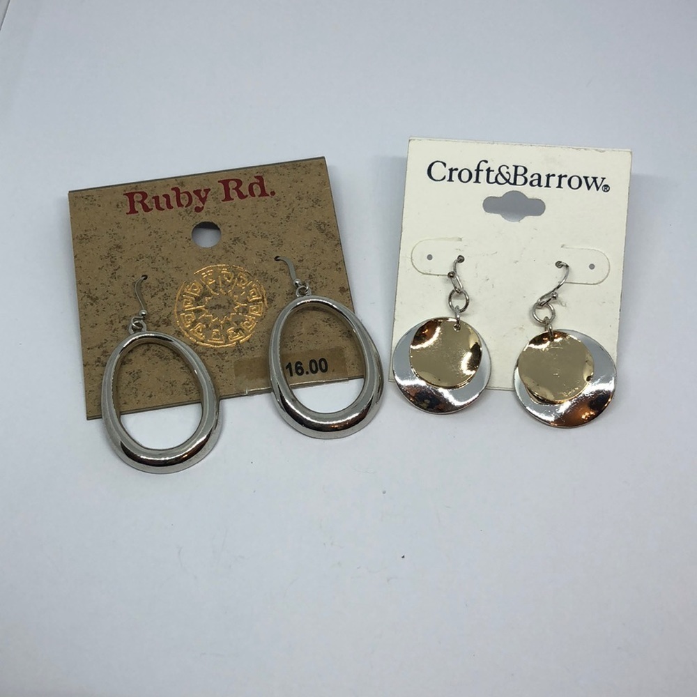 Bundle lot 2 trendy costume fashion earrings modernist geometric dangle drop.